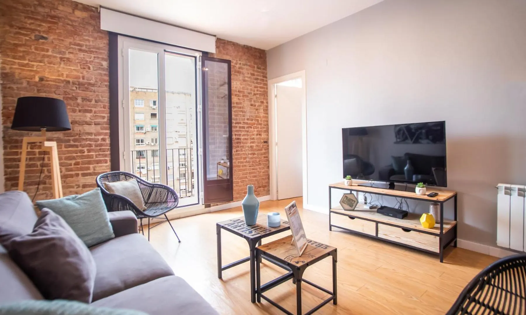 44Mal1084- Bright 2Br Apartment Barcelona