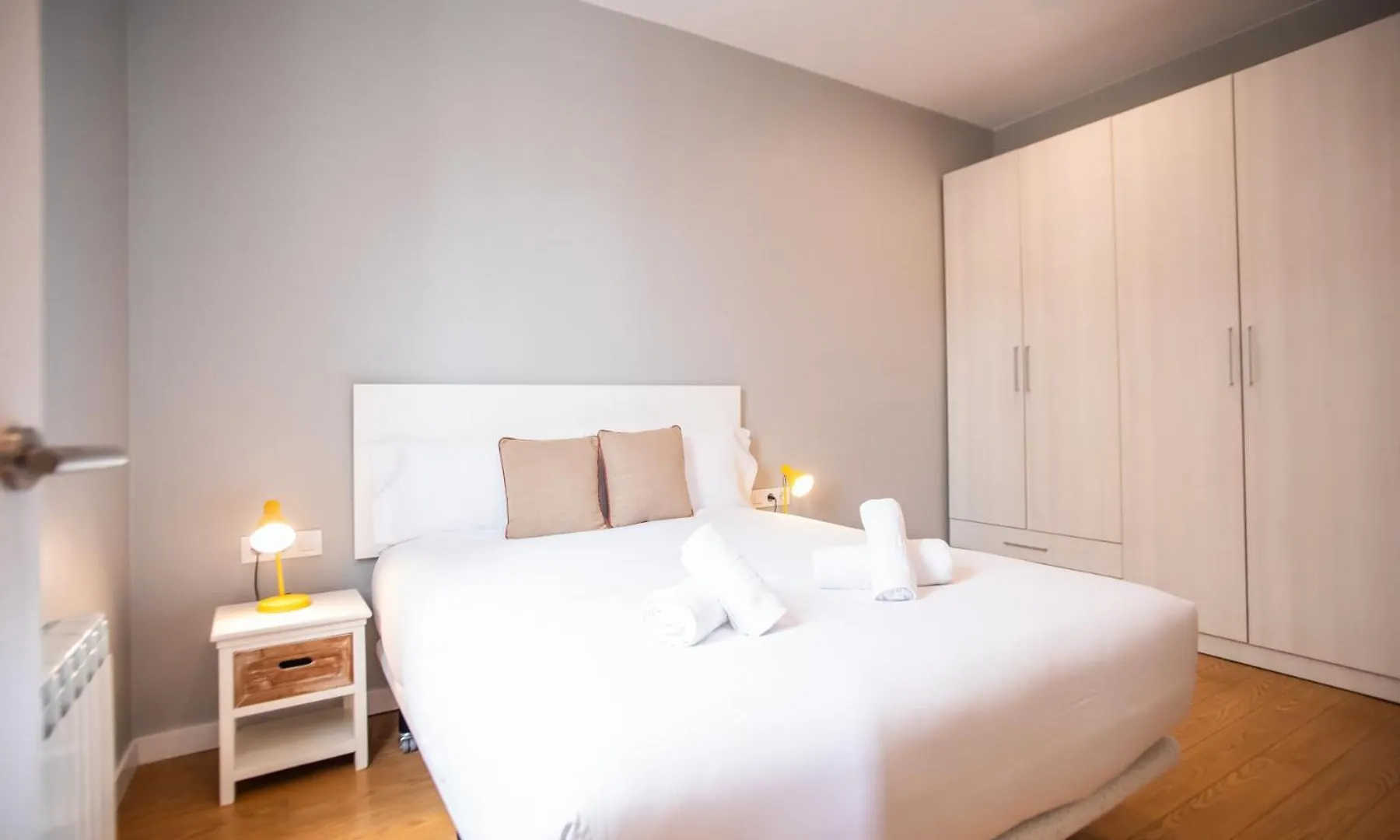 44Mal1084- Bright 2Br Apartment 바르셀로나 스페인